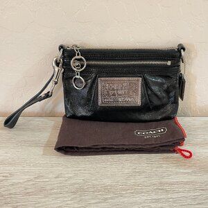 Coach Poppy Wristlet Pouch Pochette Black Crinkle Patent Silver with Dustbag